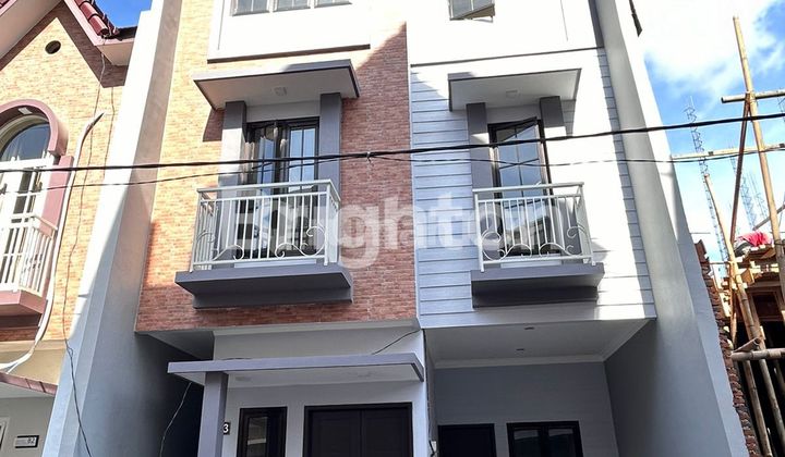 Rumah Kos Baru Gress 3 Lt Lokasi Dekat Unibraw Suhat Kota Malang Rumah Kos Baru Gress 3 Lt Lokasi Dekat Unibraw Suhat Kota Malang