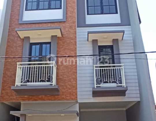 Rumah Kos Baru Gress 3 Lt Murah! Lokasi Dekat Unbraw Suhat Malang