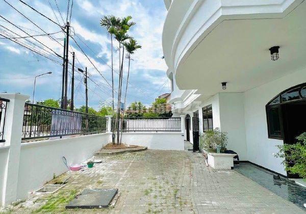 Rumah Classic Margorejo Indah 2 Lt Cocok Untuk Kantor 3