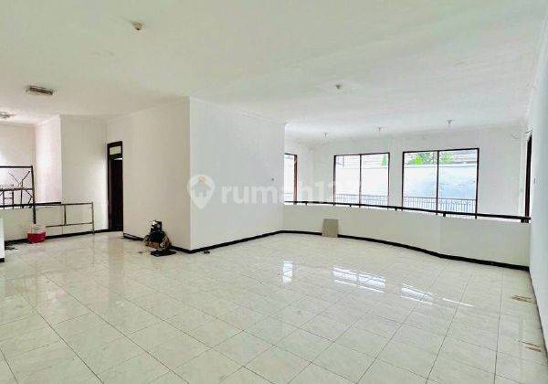 Rumah Classic Margorejo Indah 2 Lt Cocok Untuk Kantor 6