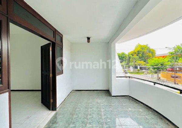 Rumah Classic Margorejo Indah 2 Lt Cocok Untuk Kantor 17