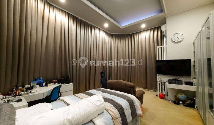 Rumah Kalikepiting 2 Lantai Furnished Ada Kolam Renang 17