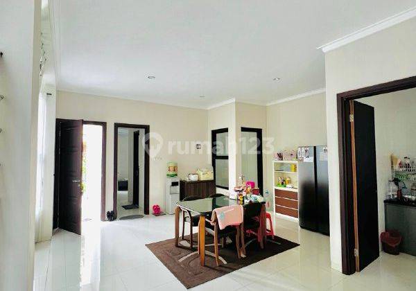 Rumah Taman Panjang Jiwo Permai 2 Lantai Hook Istimewa 4