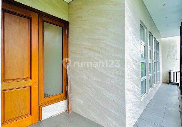 Rumah Mewah Graha Famili Blok SS 2 Lantai Bonus New Furnish 2