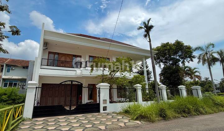 Rumah Mewah Classic Araya Tahap 1 Hoek Free Furnish yang Menempel