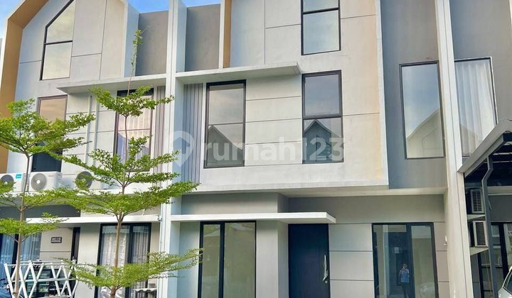Rumah di Eastern Park Tipe Camilla 2 Lantai Lebar 6 Hadap Selatan