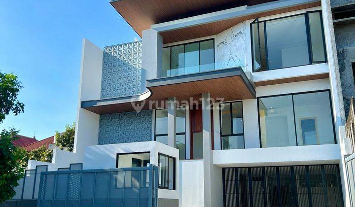 Rumah Baru Mewah Graha Famili 3 Lantai Split Level Banyak Bonus 1