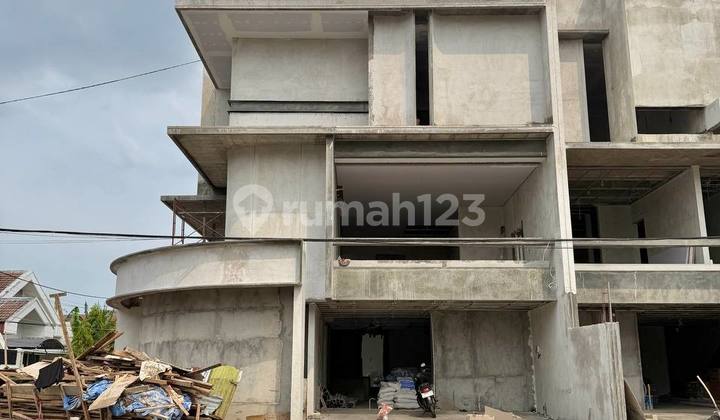 Rumah Baru Premium Manyar Kertoadi 3 Lantai Design Lega Tipe Hoek 2