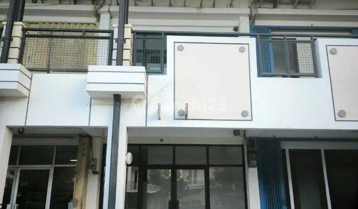 Ruko di LOOP Plaza Graha Family 3 Lantai Are Parkiran Luas 1