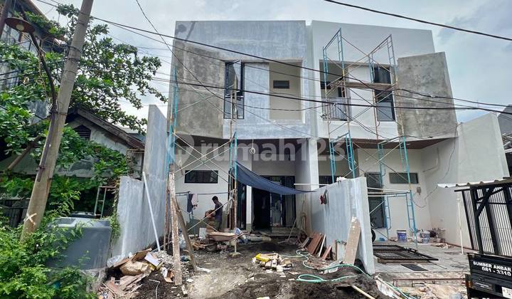 Rumah Baru Minimalis Wisma Mukti Klampis Semolo Kamar Tidur Besar