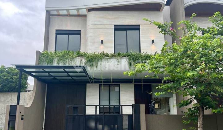 Graha Famili 2 Luxury House, 2 Floors, 10 Meters Wide, Includes Lift + Furnished