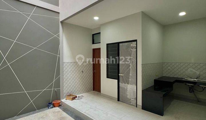 Rumah Baru Modern Minimalis Kertajaya Indah Tengah Hadap Utara 2