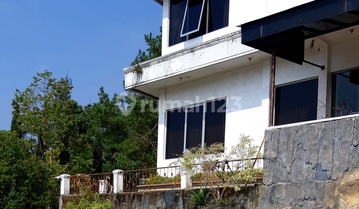 Hotel, Retreat, Venue With Amazing Views di Jalan Kolonel Masturi, Lembang Hotel, Retreat, Venue With Amazing Views di Jalan Kolonel Masturi, Lembang