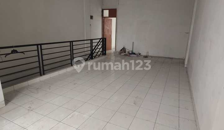 Rented Commercial Shop in Taman Royal Tangerang 2