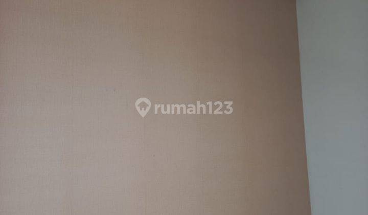 Disewa rumah green lake city
Ukuran 8x15m² 9