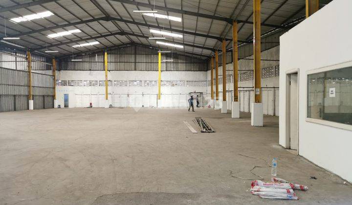 Disewakan GUDANG di
Petir Tangerang Banten 4