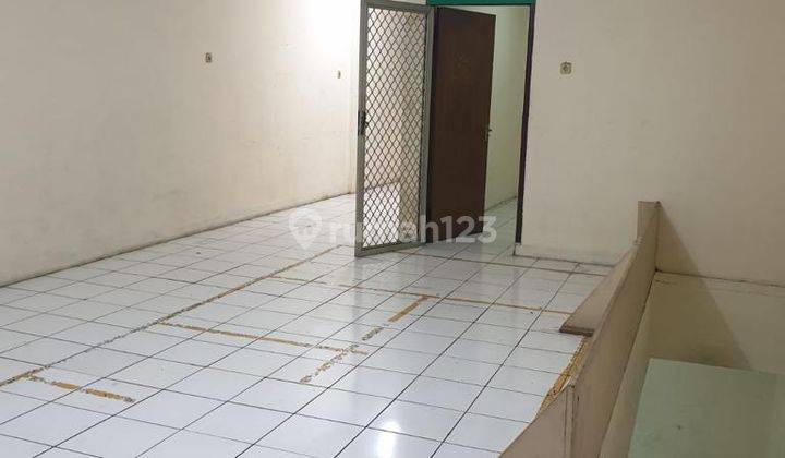 Disewakan Ruko Kedoya Jakarta Barat 2