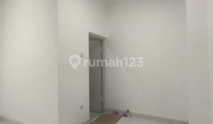 For Rent, 3 Adjacent Shophouses in Citra 3 Kalideres 2