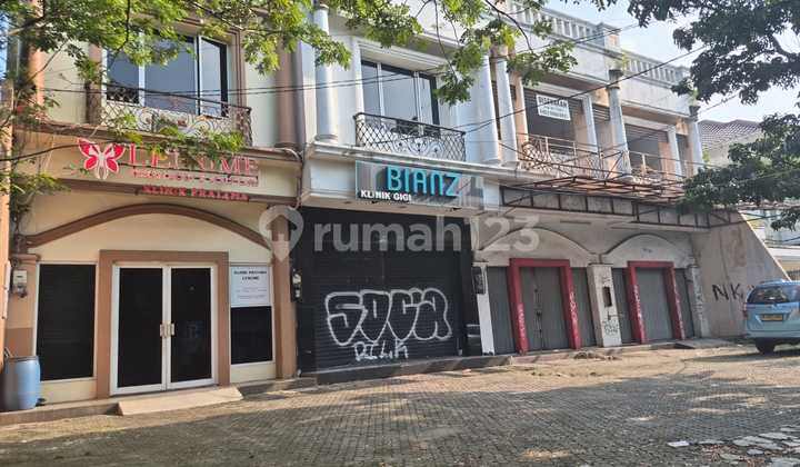 Dijual/Disewakan Ruko 2 Lantai Depan Pasar Puri Indah