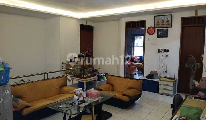 Dijual Rumah Megah di Kebun Jeruk Jakarta Barat