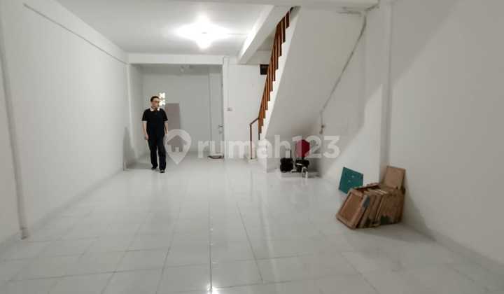 Di Jual Cepat : Ruko Komp. Jembatan 5 Permai