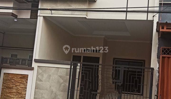 Rumah 2 lantai siap huni Poris indah cipondoh 2