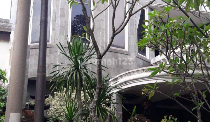 Rumah 3 lantai siap huni di villa Pertiwi Depok  1