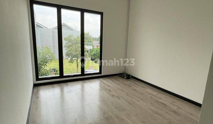 Rumah 2 lantai siap huni di graha raya dekat alam sutera 2