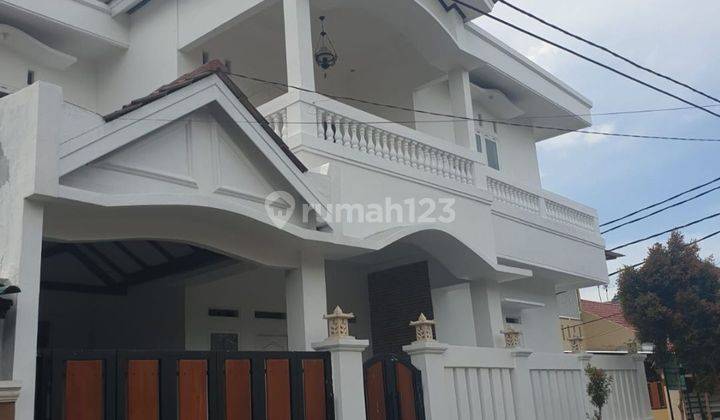 Rumah 2.5 lantai di pamulang dekat pintu tol bsd 1