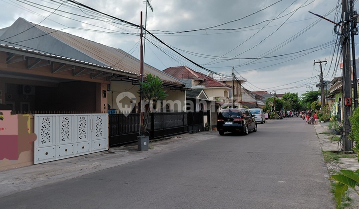 Rumah Siap Huni Di Cipondoh Dekat Krl Dan Exit Tol 2