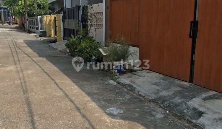 Ready-to-Occupy House in Perum Polimer Bekasi 2