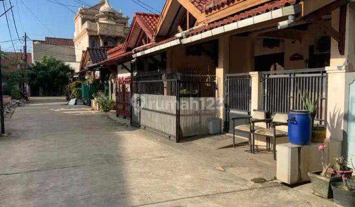 tampak depan rumah siap huni di perum