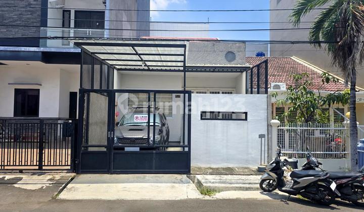 Dijual Murah Rumah 2 Lantai di Janur Asri Kelapa Gading SHM
