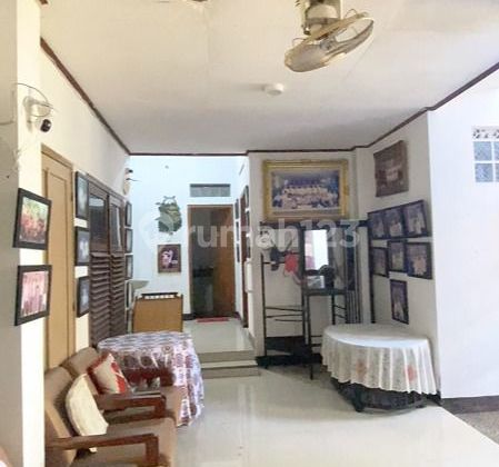 Sukajadi Wing House Suitable for Cafe or Office 2