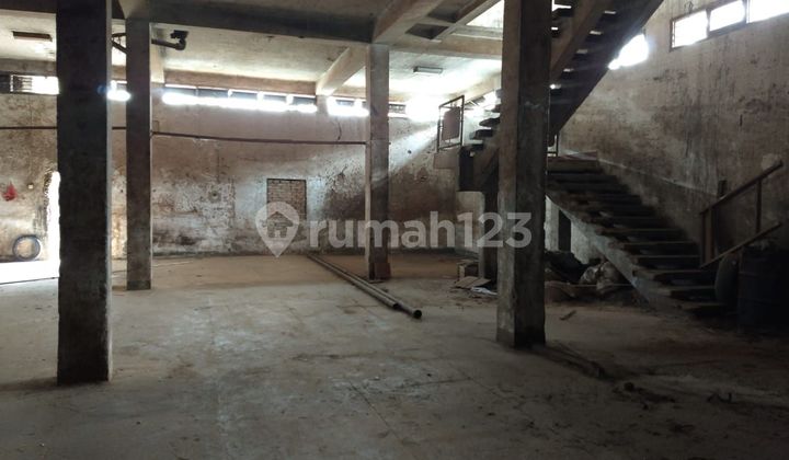 Large Shop House Floor Area Busy Sudirman Main Road 1 Way Near BCA