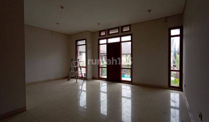 Townhouse View Kolam Renang Baru Renov Istana Pasteur Bandung 2