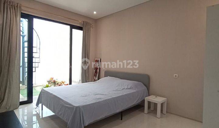 Rumah Minimalis Modern Newly Renovated Furnished Jingganagara KBP 2