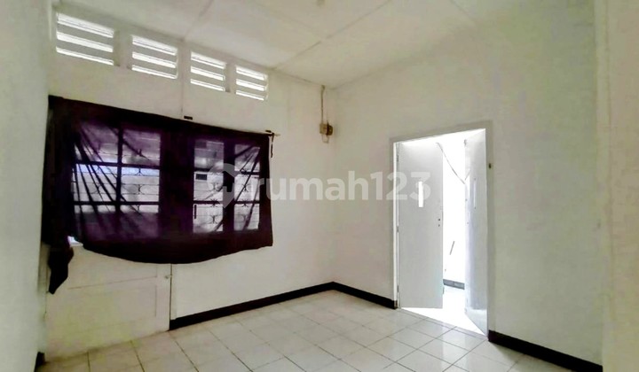 Rumah Tengah Kota Akses Mobil Cocok Dibangun Kos Pasirkaliki