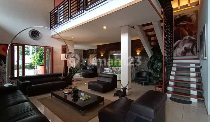Luxury House with Spacious Garden in Raya Resort Dago Pakar 2