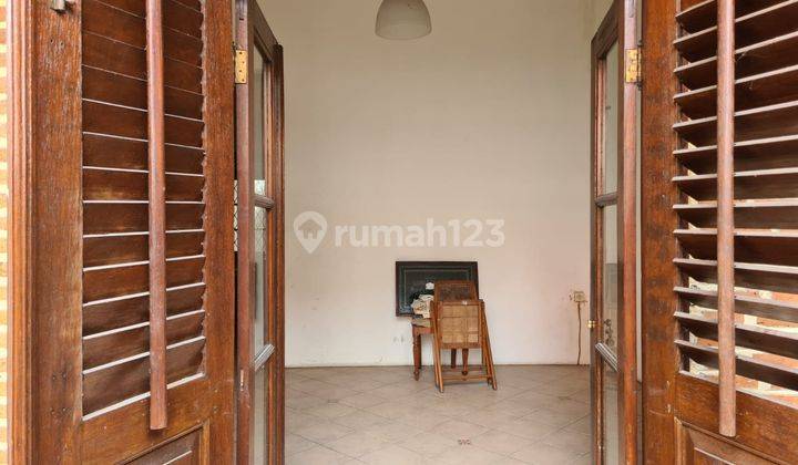 Rumah 2 Lantai Butuh Renovasi Unfurnished SHM di Gandaria Selatan, Jakarta Selatan 1