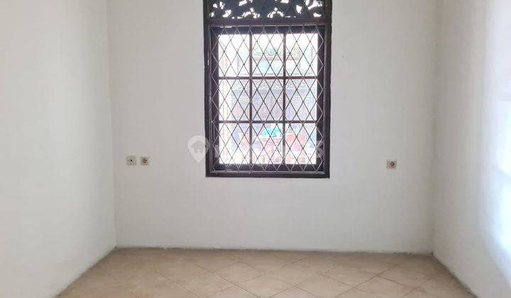 Rumah 2 Lantai Butuh Renovasi Unfurnished SHM di Gandaria Selatan, Jakarta Selatan 2