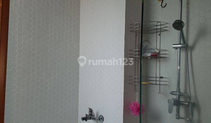 Apartement Kemang Village Residence 3 BR Furnished Bagus 2