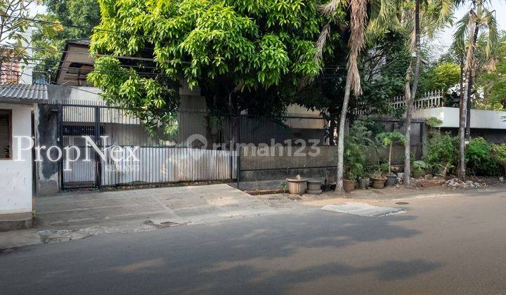 Rumah 2 Lantai Butuh Renovasi di Cipaku, Jakarta Selatan 1