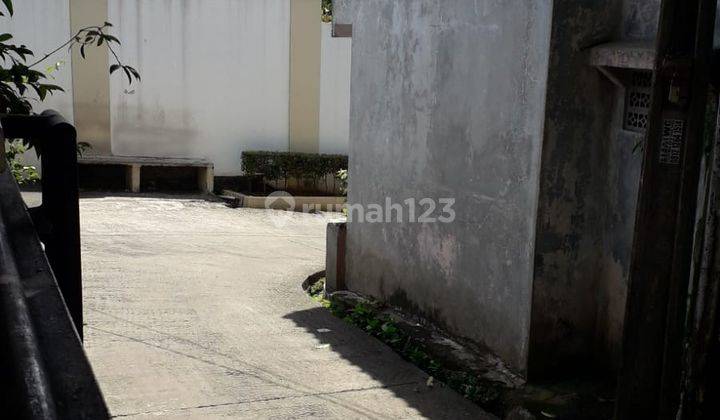 foto lainnya rumah 2 lantai butuh renovasi