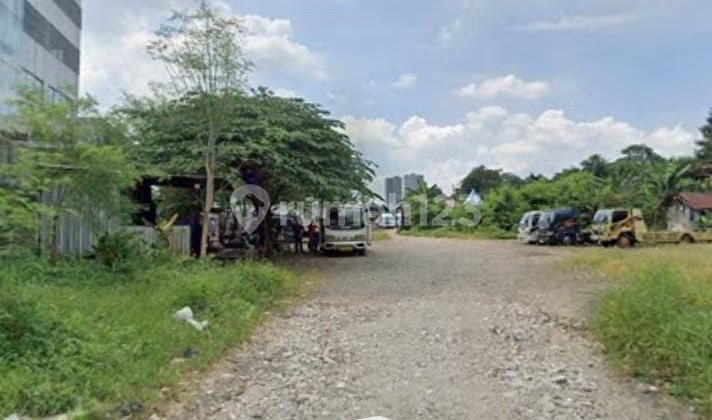 Land 10500 m2 SHM Cilandak, South Jakarta can be partially rented.