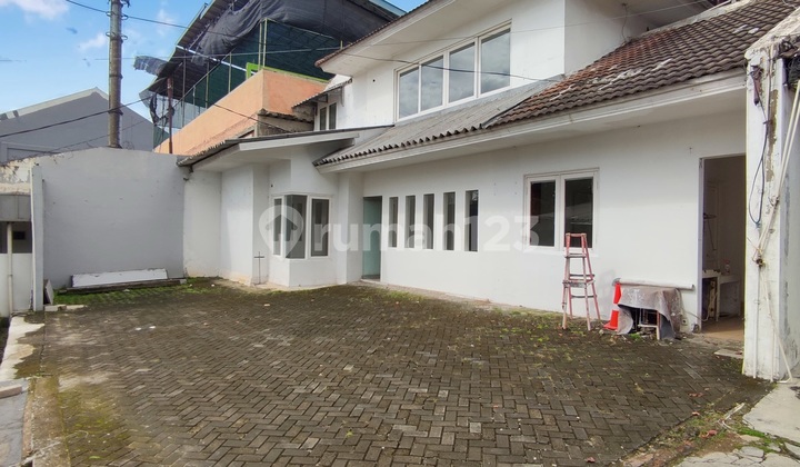 Ruang-Usaha,500M2 2 Lantai, di Kemang Timur Jakarta Selatan