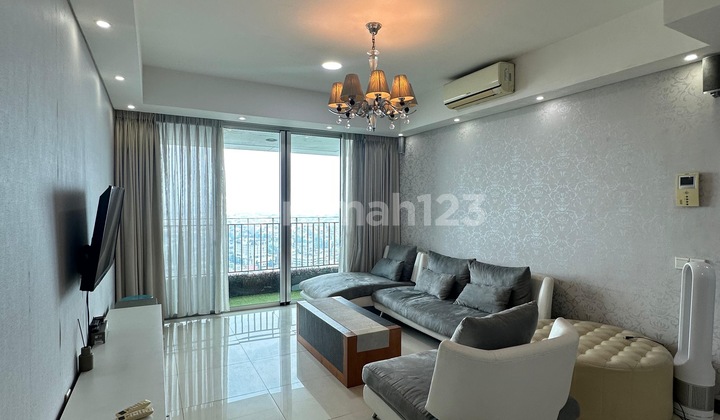 Apartment 2 BR Tower Cosmopolitan Butuh Minim Renovasi Furnished Apartment 2 BR Tower Cosmopolitan Butuh Minim Renovasi Furnished
