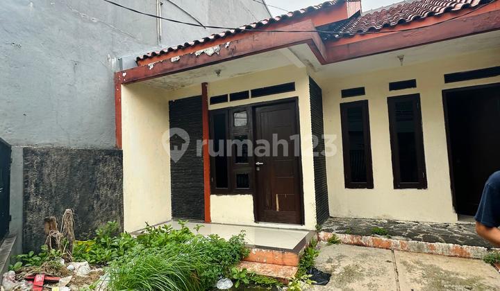 Rumah Butuh Minim Renovasi Unfurnished SHM Beji, Depok