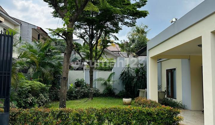 Rumah Unfurnished SHM Kemang, Jakarta Selatan Rumah Unfurnished SHM Kemang, Jakarta Selatan