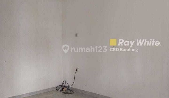 Langka Rumah terawat 1 Lantai Komplek Uber Estate, sayap AH Nasution, Ujung Berung